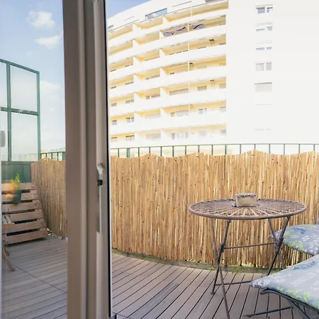 Tamliving Zentrum Balkon Kuche Smart Tv Ausblick דירה גראץ